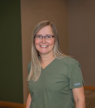 Cindy Hamel, Back Office Cindy Hamel, Back Office